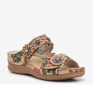 L'Artiste Beyond Comfy Wedge Sandal